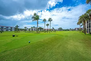 17 High Point Cir N, Naples, FL 34103 - Photo 16