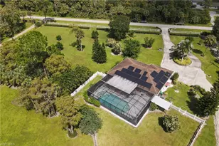 360 16th Ave NW, Naples, FL 34120 - Photo 4