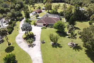 360 16th Ave NW, Naples, FL 34120 - Photo 6