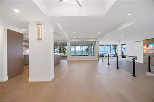 4301 Gulf Shore Blvd N, Naples, FL 34103 - Photo 2