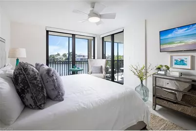 10562 Gulf Shore Dr #202, Naples, FL 34108 - Photo 14