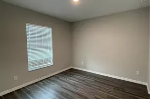 535 NW 20th St, Cape Coral, FL 33993 - Photo 4