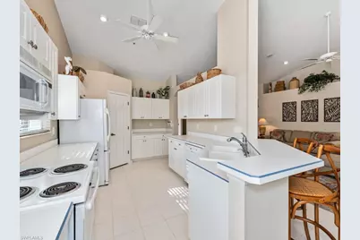 27071 Lake Harbor Ct #203, Bonita Springs, FL 34134 - Photo 8