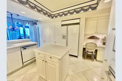 8990 Bay Colony Dr #901, Naples, FL 34108 - Photo 10