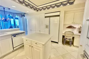 8990 Bay Colony Dr, Naples, FL 34108 - Photo 10