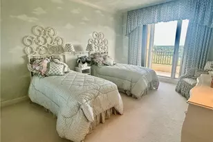 8990 Bay Colony Dr, Naples, FL 34108 - Photo 18