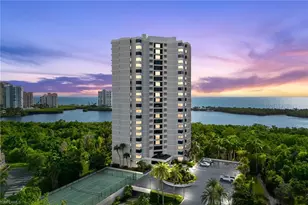5555 Heron Point Dr, Naples, FL 34108 - Photo 36