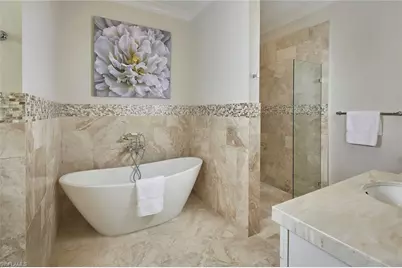 2863 Coco Lakes Dr, Naples, FL 34105 - Photo 20