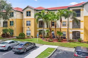 11530 Villa Grand, Fort Myers, FL 33913 - Photo 4