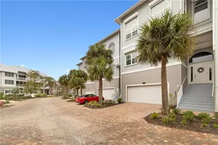 109 Barefoot Cir, Bonita Springs, FL 34134 - Photo 8