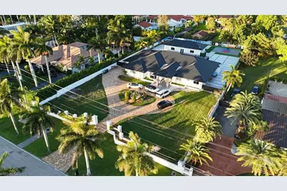 365 NE 123 Ave, Miami, FL 33182 - Photo 2