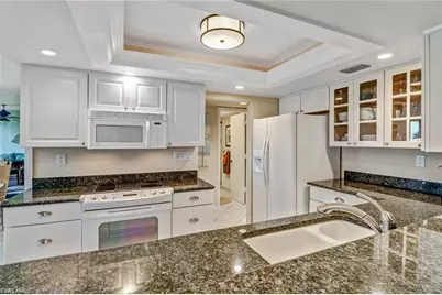 10475 Gulf Shore Dr #114, Naples, FL 34108 - Photo 20