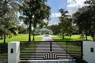 428 21st St SW, Naples, FL 34117 - Photo 6