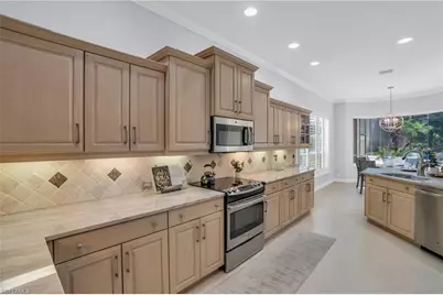 9226 Troon Lakes Dr, Naples, FL 34109 - Photo 22