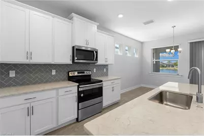 28037 Captiva Shell Loop, Bonita Springs, FL 34135 - Photo 4