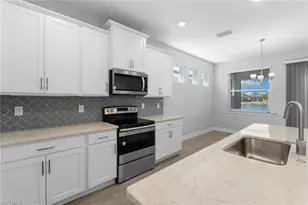 28037 Captiva Shell Loop, Bonita Springs, FL 34135 - Photo 4