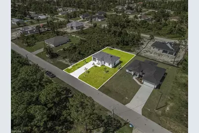 739 Ferguson Ave S, Lehigh Acres, FL 33974 - Photo 2