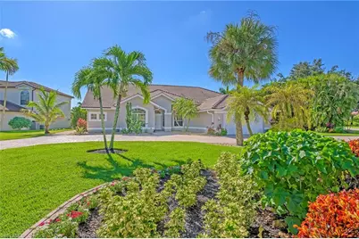 300 Wentworth Ct, Naples, FL 34104 - Photo 32