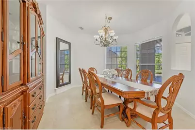 300 Wentworth Ct, Naples, FL 34104 - Photo 20