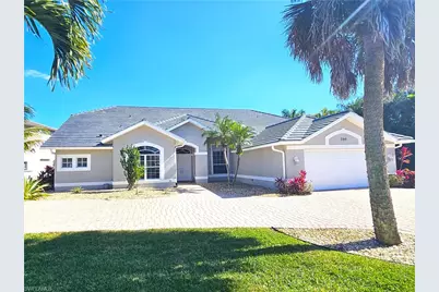 300 Wentworth Ct, Naples, FL 34104 - Photo 4
