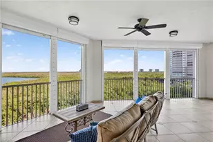 285 Grande Way, Naples, FL 34110 - Photo 36