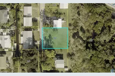 27675 Riverdale Ln, Bonita Springs, FL 34134 - Photo 4