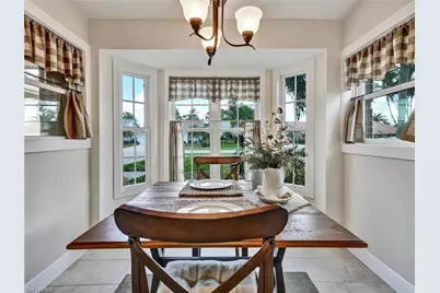 421 Countryside Dr, Naples, FL 34104 - Photo 12