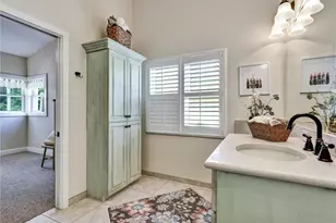 421 Countryside Dr, Naples, FL 34104 - Photo 20