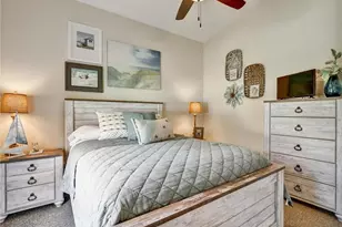 421 Countryside Dr, Naples, FL 34104 - Photo 24