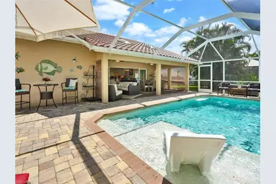 421 Countryside Dr, Naples, FL 34104 - Photo 4