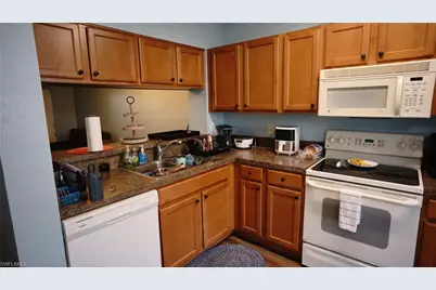 8285 Pacific Beach Dr, Fort Myers, FL 33966 - Photo 4