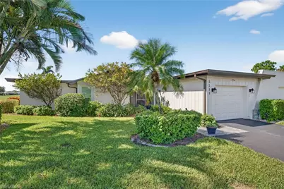 3111 Boca Ciega Dr, Naples, FL 34112 - Photo 4