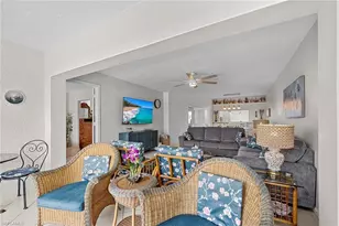 10686 Gulf Shore Dr, Naples, FL 34108 - Photo 10