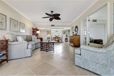383 Harbour Dr #304, Naples, FL 34103 - Photo 8