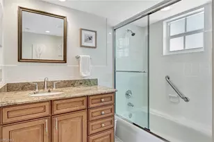 383 Harbour Dr, Naples, FL 34103 - Photo 20