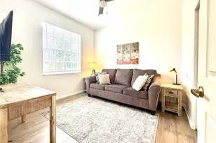 6325 Wilshire Pines Cir, Naples, FL 34109 - Photo 14