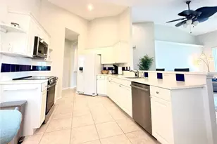 6325 Wilshire Pines Cir, Naples, FL 34109 - Photo 8