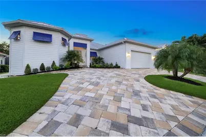 27080 Flamingo Dr, Bonita Springs, FL 34135 - Photo 4