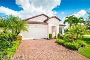 1374 Petone Ct, Naples, FL 34113 - Photo 12