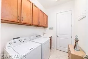 1374 Petone Ct, Naples, FL 34113 - Photo 10