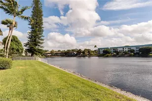 3030 Binnacle Dr, Naples, FL 34103 - Photo 14