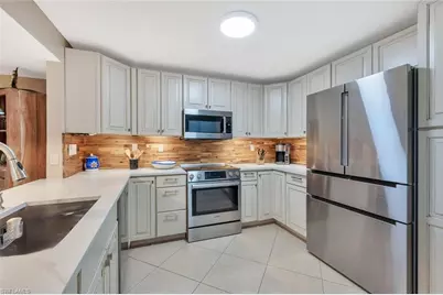 4200 Belair Ln #105, Naples, FL 34103 - Photo 6