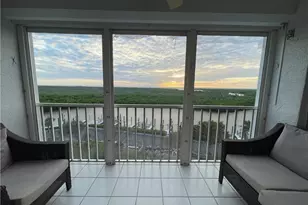 13105 Vanderbilt Dr, Naples, FL 34110 - Photo 2