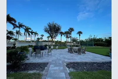 13105 Vanderbilt Dr #802, Naples, FL 34110 - Photo 10