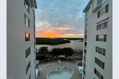 13105 Vanderbilt Dr #802, Naples, FL 34110 - Photo 4