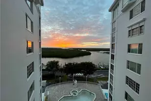 13105 Vanderbilt Dr, Naples, FL 34110 - Photo 4