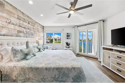 9101 Vanderbilt Dr #302, Naples, FL 34108 - Photo 16