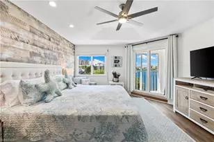 9101 Vanderbilt Dr, Naples, FL 34108 - Photo 16