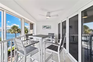 9101 Vanderbilt Dr, Naples, FL 34108 - Photo 22