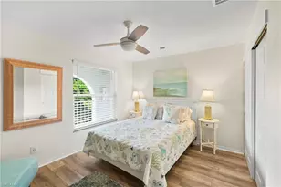 9101 Vanderbilt Dr, Naples, FL 34108 - Photo 12